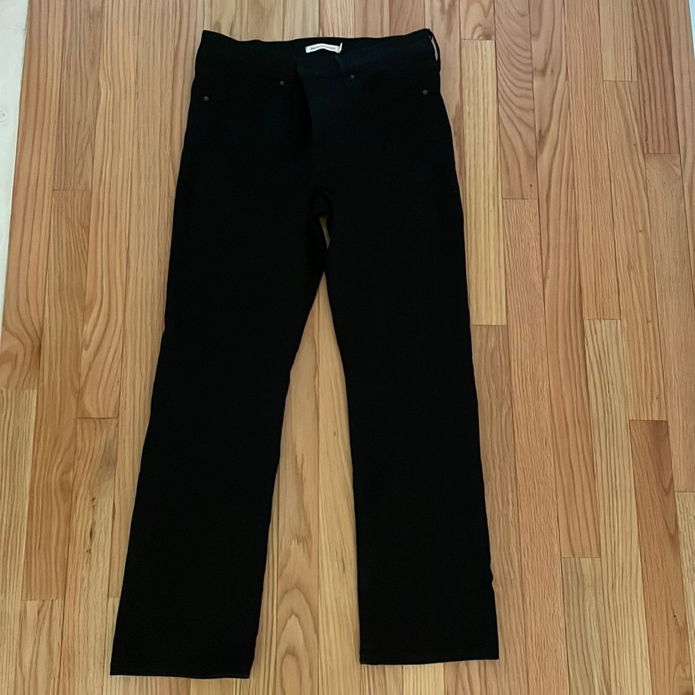 Levi’s 314 Black Shaping Straight Jeans